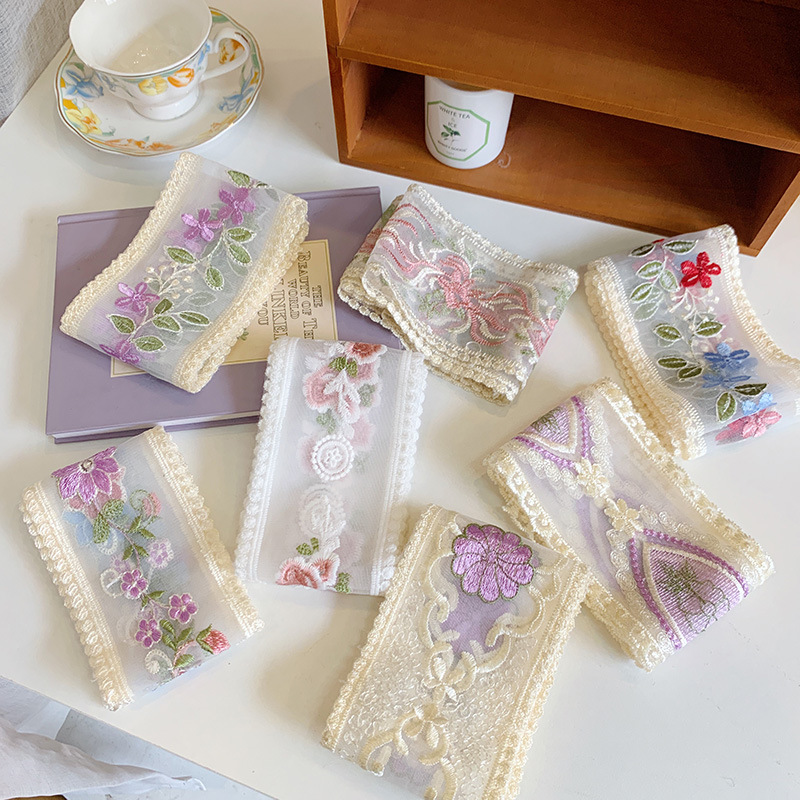 Ruban de fleurs brodé en dente - Lace Ribbon Trim avis et prix